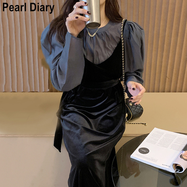Dwuczęściowy zestaw garniturowy kobiecej mody w stylu vintage: czarna aksamitowa sukienka oraz koszula na długi rękaw - jesienne stroje - tanie ubrania i akcesoria