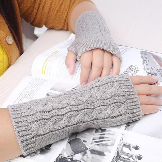 Ciepłe pół-palcowe rękawiczki damskie z miękkiej wełny, idealne na zimę - tanie ubrania i akcesoria