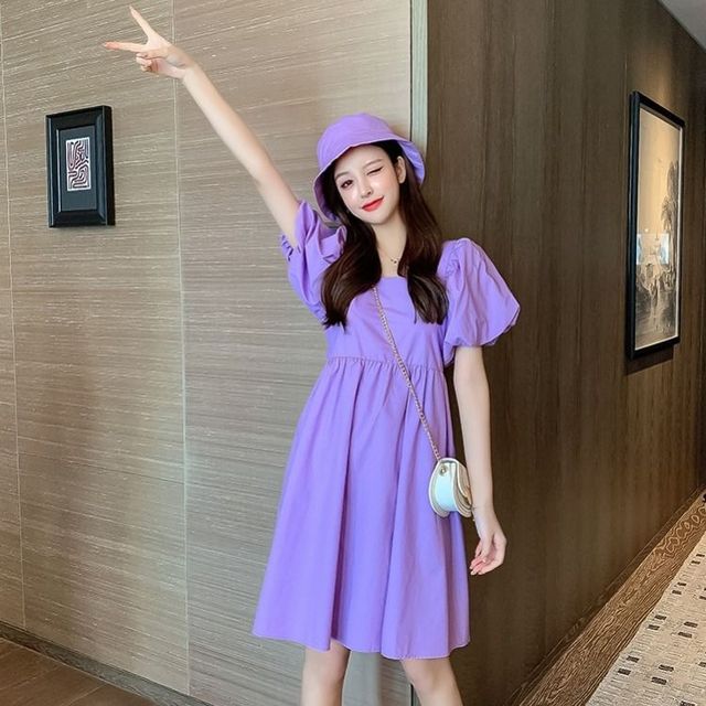 Nowa sukienka koreańskiego stylu z luźnym, fioletowym kwadratowym kołnierzykiem i bufkami - tanie ubrania i akcesoria