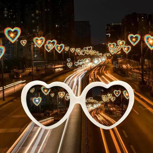 Okulary przeciwsłoneczne damskie w romantycznym kształcie serca z efektem dyfrakcji. Zmieniające światło miłości soczewki blokujące niebieskie światło. Dodatki na imprezę - tanie ubrania i akcesoria