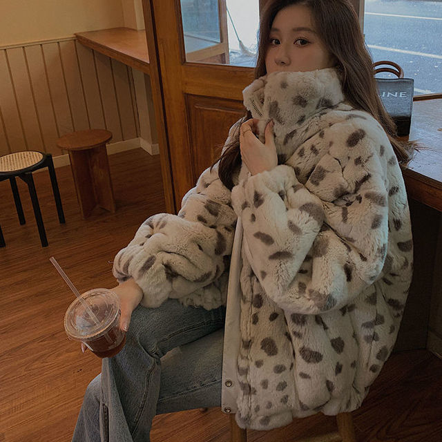 Płaszcz z wełny jagnięcej zimowy damski - luźny, dwustronny, koreańska wersja z imitacją królikowego futra i podszewką z wzorem lamparta - tanie ubrania i akcesoria