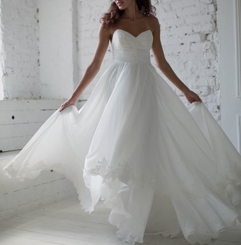 Elegancka sukienka ślubna bez ramiączek z linii szyfonowej i głębokim dekoltem w stylu Sweetheart, koronkowa, dostępna w kolorze #11375, dla nowożeńców - Custom Made