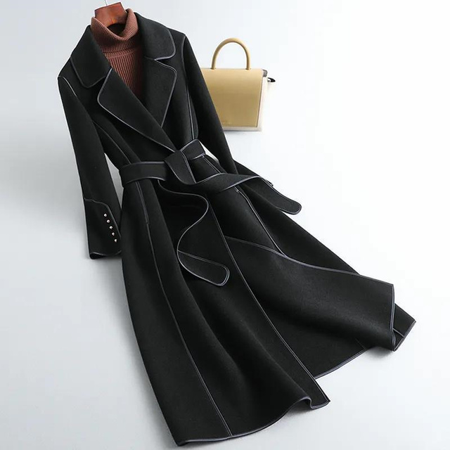 Kobiecy płaszcz jesiennej i zimowej kolekcji 2021 o średniej długości, wykonany z jednolitej wełny w koreańskim stylu, w cienkim i slimowanym kroju, wzbogacony pikowanymi wzorami oraz dodatkową warstwą aksamitnej wyściółki - tanie ubrania i akcesoria