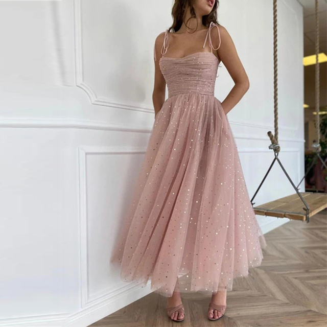 Modna, seksowna sukienka na powrót do domu z 2021 roku - cekinowe, na ramiączkach, midi - tanie ubrania i akcesoria