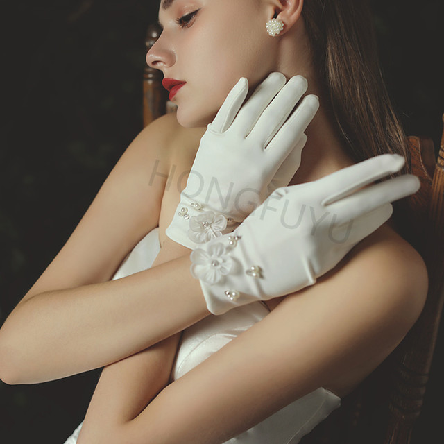 Eleganckie krótkie ślubne rękawiczki HONGFUYU z koronką i satyną. Kolor: Finger Ivory - tanie ubrania i akcesoria