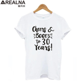 Koszulka damska z krótkim rękawem: hipsterski prezent na 30 urodziny