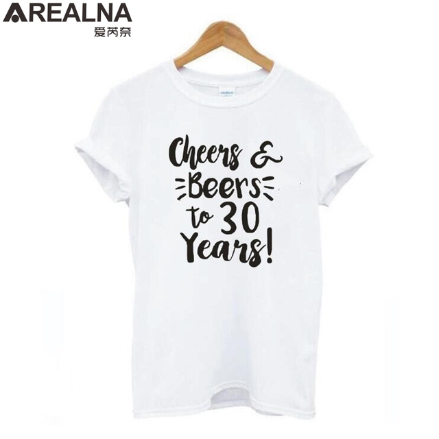 Koszulka damska z krótkim rękawem: hipsterski prezent na 30 urodziny - tanie ubrania i akcesoria