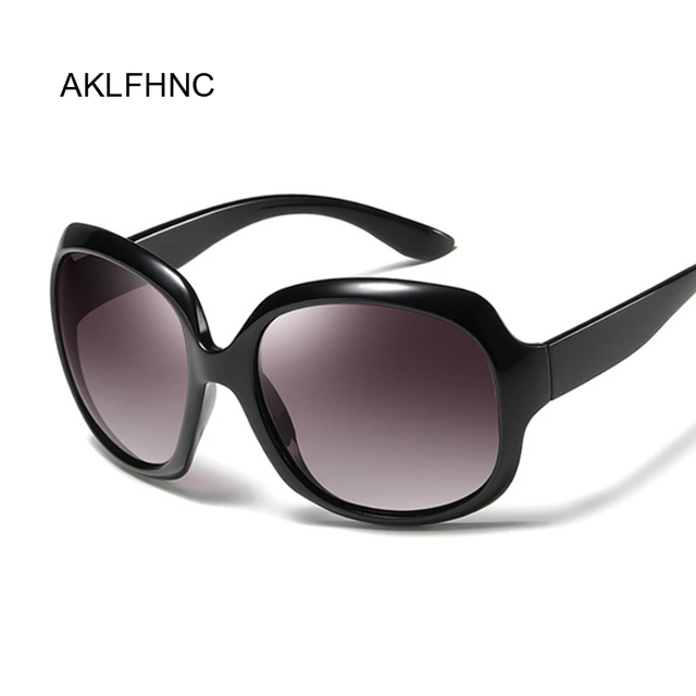 Luksusowe spolaryzowane okulary przeciwsłoneczne damskie - projektanci, owalny kształt, czarny, vintage - tanie ubrania i akcesoria