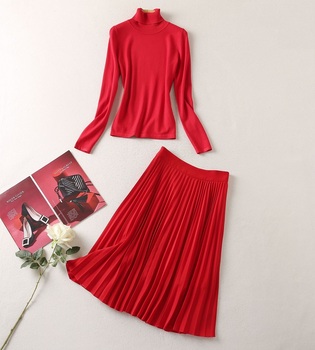 Garsonki damska, czerwony sweter wysokiej jakości z golfem + komplet plisowanych spódniczek