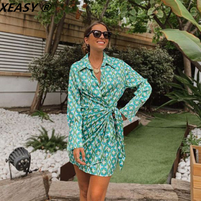 Sukienka vintage z kokardą i kwiecistym nadrukiem - XEASY 2021 - tanie ubrania i akcesoria