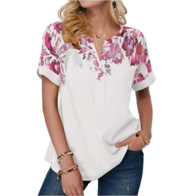 Luźna bluzka kobieca z kwiatowym printem - idealna na co dzień - tanie ubrania i akcesoria