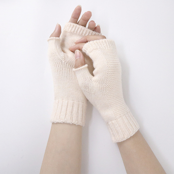 Damskie zimowe rękawiczki Sparsil pół-palcowe ze stretchowej wełny bez palców