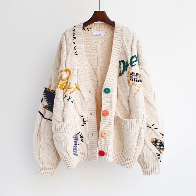 Sweter damski dziergany z haftem i rozpinaną kurtką - jesienne/wiosenne kardigany z kieszeniami - tanie ubrania i akcesoria