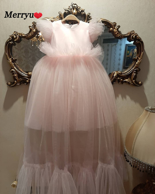 Bufiasta tiulowa sukienka balowa dla dziewczynek w kwiatowe wzory z wykończeniem ze złotym glitterem i kokardką - Sukienki dla dziewczynek na zabawę, urodziny, Sylwestra - tanie ubrania i akcesoria