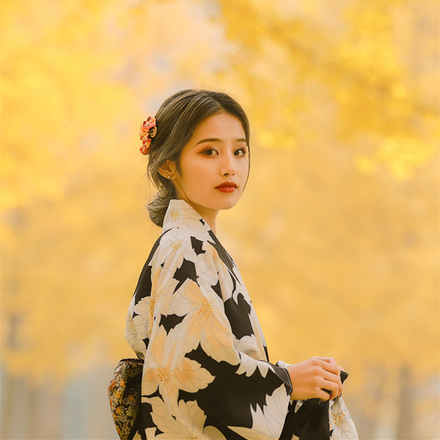 Damskie Kimono Japońskie Japan Style - Piękne nadruki, tradycyjne Yukata, szlafrok, ubrania, Cosplay, fotografia - Nosić strój sceniczny - tanie ubrania i akcesoria