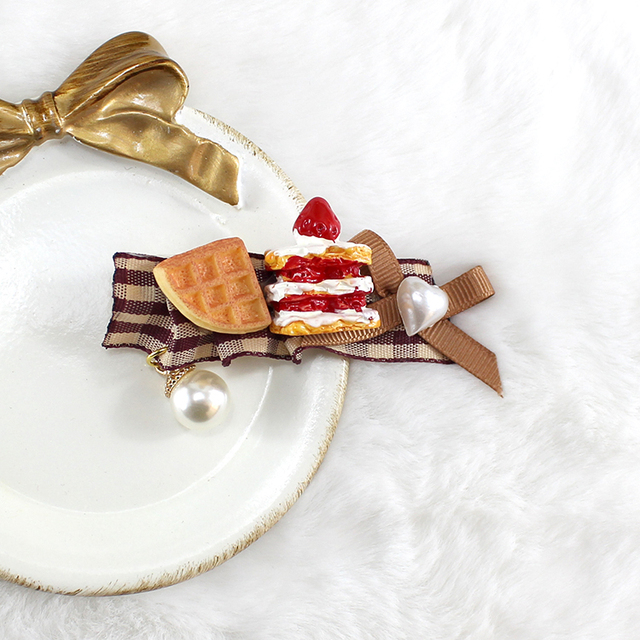 Truskawkowe ciasto czekoladowe - japońska elegancja w kratę Lo Niang - tanie ubrania i akcesoria