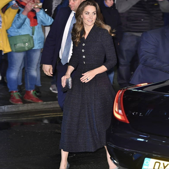 Bluzka designerska Kate Middleton z guzikami, wysokiej jakości, elegancka, kolor czarny - tanie ubrania i akcesoria