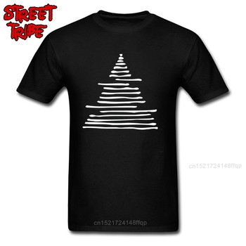 Minimalistyczna męska koszulka w paski, czarno-biała z trójkątem geometrycznym - Plus Size