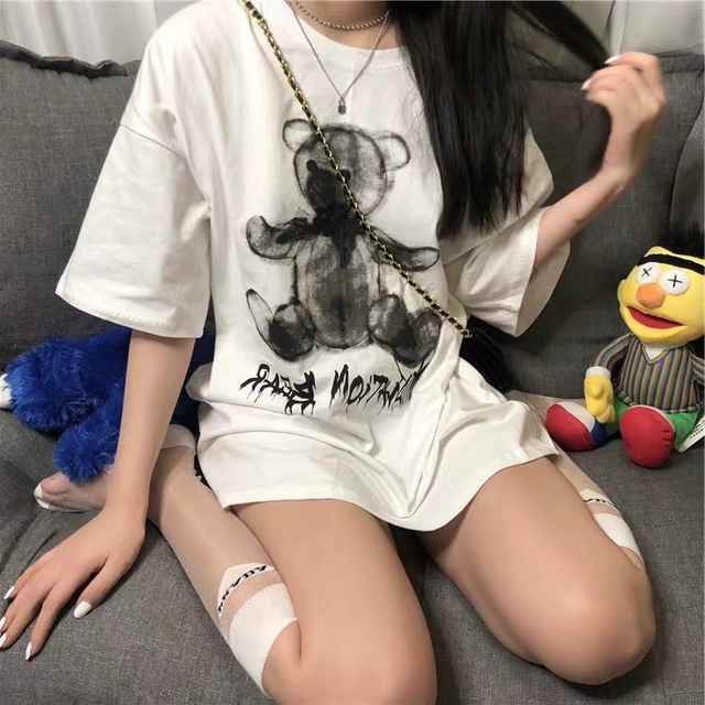 Damska koszulka z grafiką niedźwiedzia Harajuku w za dużym rozmiarze, biały T-shirt Anime Street z krótkim rękawem - tanie ubrania i akcesoria