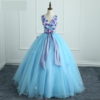 Suknia Quinceanera koronkowa z dekoltem w szpic - idealna na imprezę, bal lub Homecoming