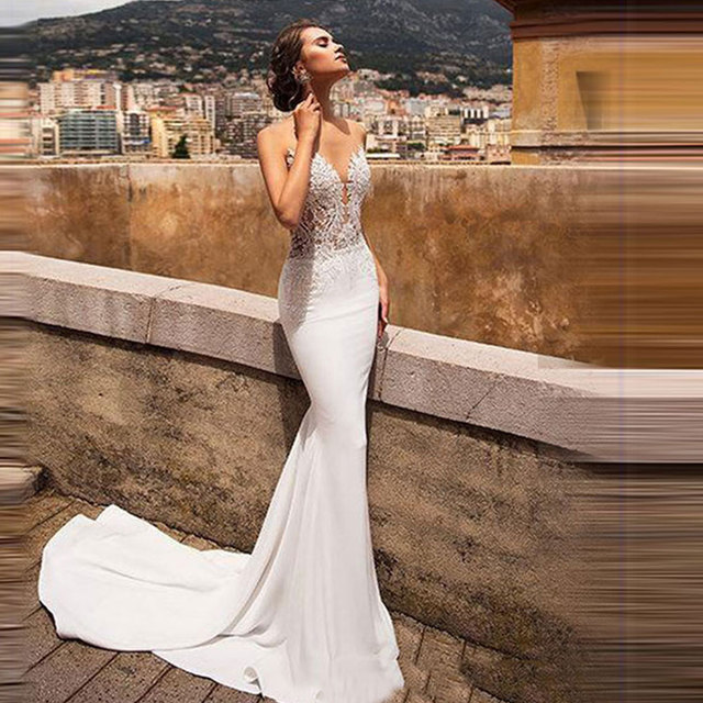 Elegancka, seksowna suknia ślubna syrenka z dekoltem V, bez rękawów, koronkowymi aplikacjami i odsłoniętym plecami - plażowa wersja Vestidos De Novia dostępna w różnych rozmiarach - tanie ubrania i akcesoria