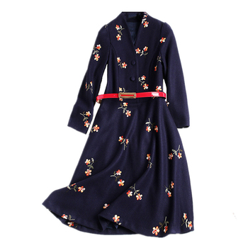 Damska sukienka granatowa z kwiatowym haftem - LUKAXSIKAX 2020 wysokiej jakości, elegancka i szczupła