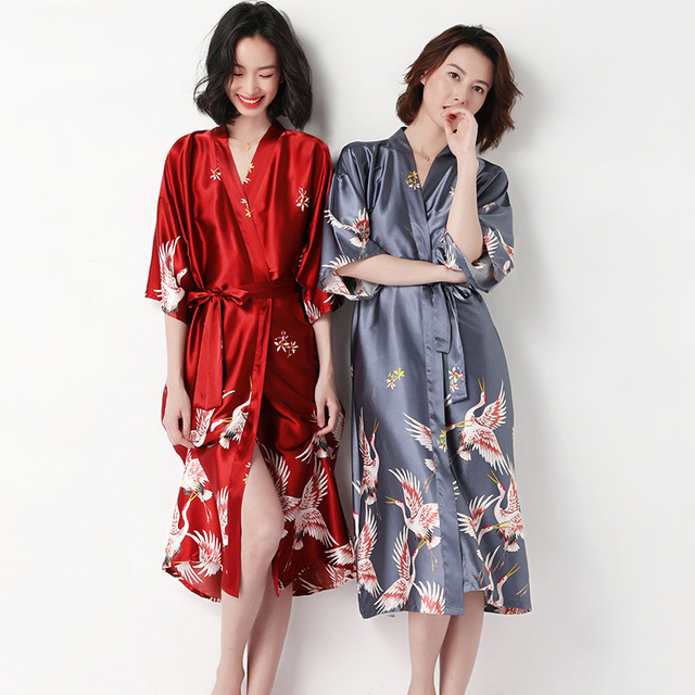 Długie letnie jedwabiste szlafroki ślubne Kimono dla nowożeńców i druhen - czerwony - tanie ubrania i akcesoria