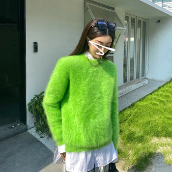 Sweter damski z luźnym fasonem, wykonany z 100% kaszmiru i norki, przyjemnie miękki i puszysty