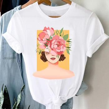 Eleganckie koszulki damskie z krótkim rękawem w modnym kwiatowym wzorze - popularna koszulka z grafiką, okrągłym dekoltem i regularnym krojem