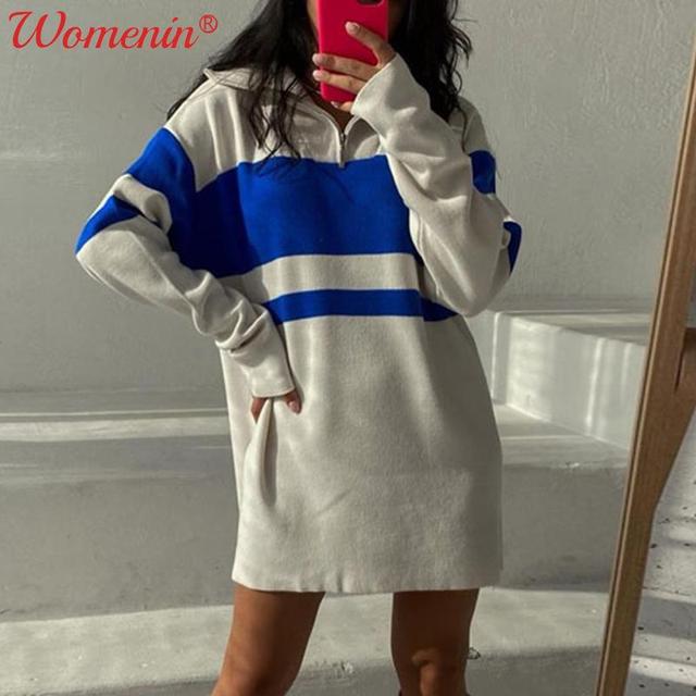 Damski sweter sukienka - Dzianinowy, niebiesko-biały, pasiasty, z grubym kołnierzem (2021) - tanie ubrania i akcesoria