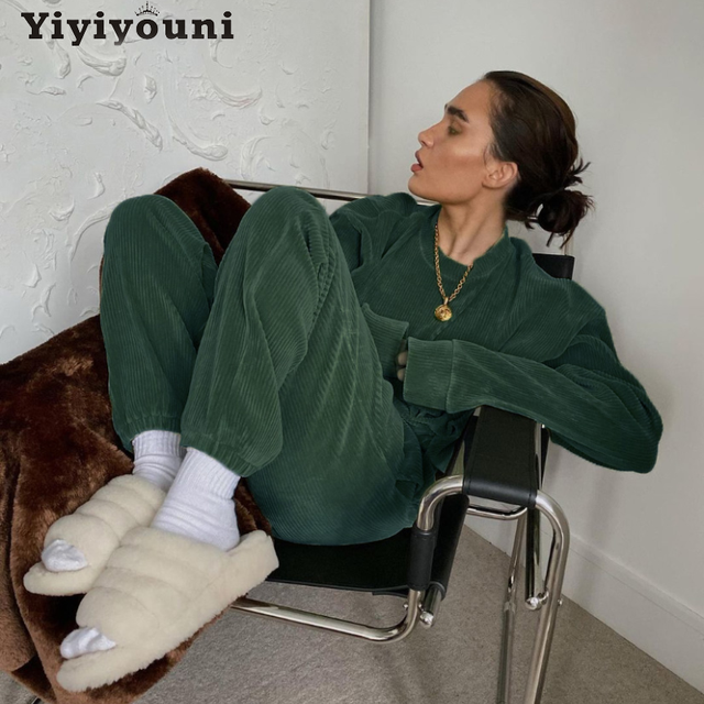 Kobiece jesienno-zimowe zestawy oversize: aksamitne swetry i sztruksowe spodnie Yiyiyouni (2 sztuki) - tanie ubrania i akcesoria