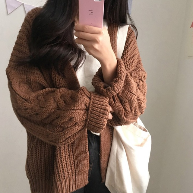 Długi, dziergany sweter damski w kolorze brązowym - Harajuku vintage - tanie ubrania i akcesoria