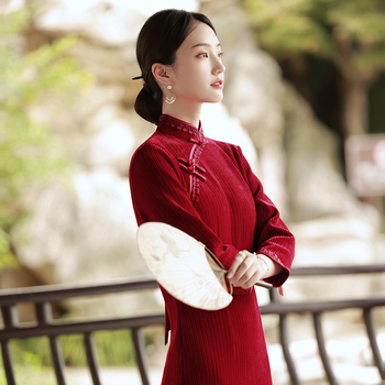 Aksamitna sukienka Vintage Qipao z 3/4 rękawem - styl chiński na wiosnę 2022