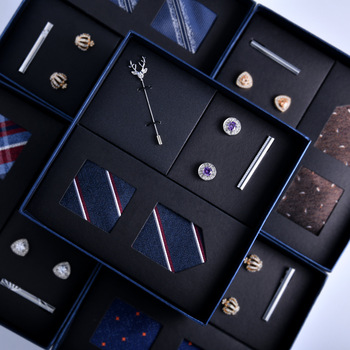 Krawat biznesowy w prezencyjnym pudełku, niebieski, 8cm - 5 sztuk
