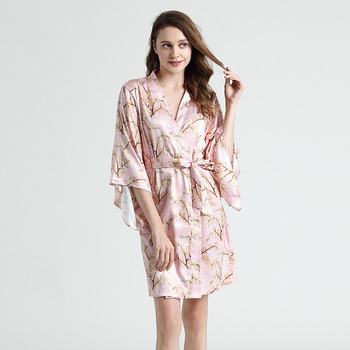 Koszula nocna jedwabna w stylu kimono - nowoczesne wzornictwo, krótki fason